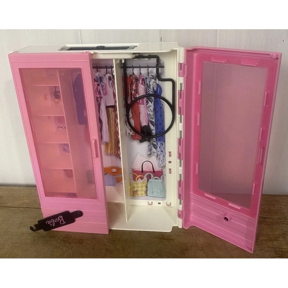 Barbie ultimate closet